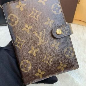 LV Monogram Agenda PM - With Box & Dust Bag